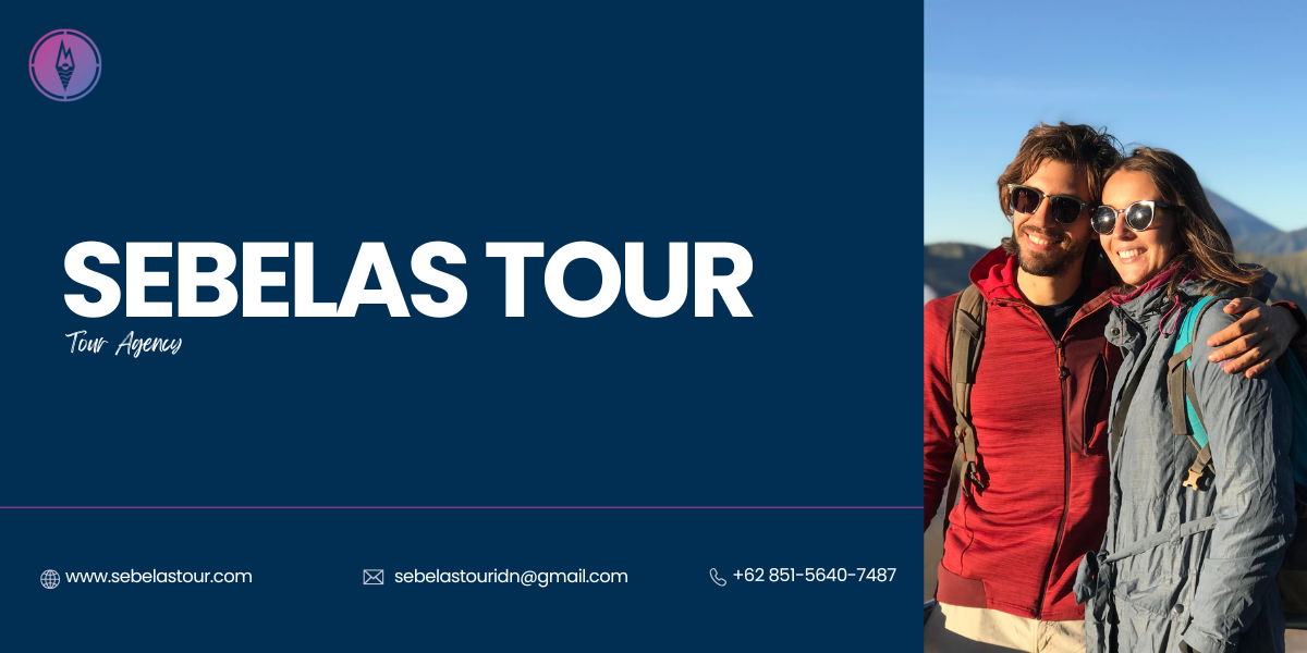 pasangan honeymoon menikmati sunrise private trip Bromo