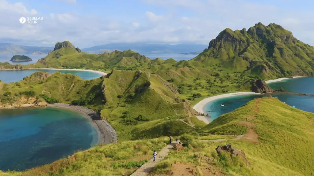 Pulau Padar dalam itinerary 2D1N